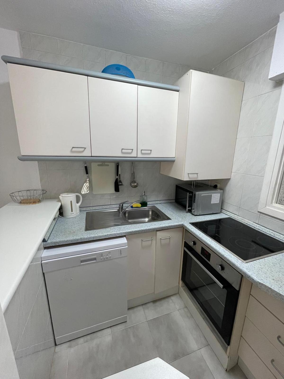 Villa Mare - 2 Beds With Balcony, Patio And Pool And Direct Park Access Murcia Buitenkant foto