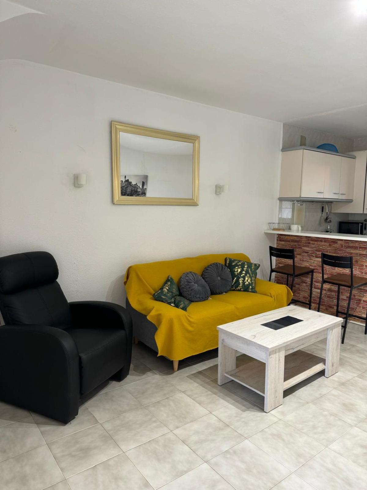 Villa Mare - 2 Beds With Balcony, Patio And Pool And Direct Park Access Murcia Buitenkant foto